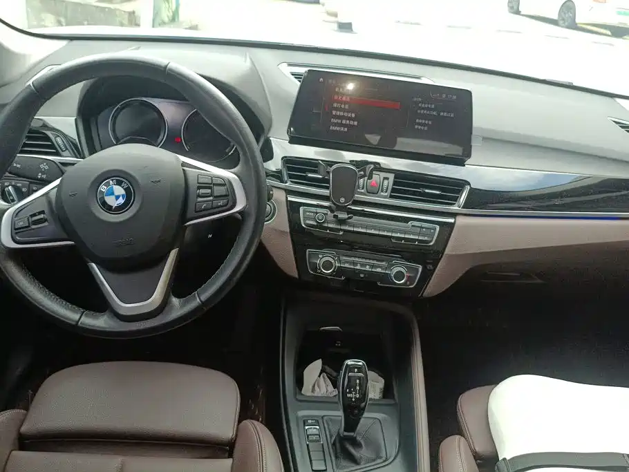 BMW X1 — миниатюра 12