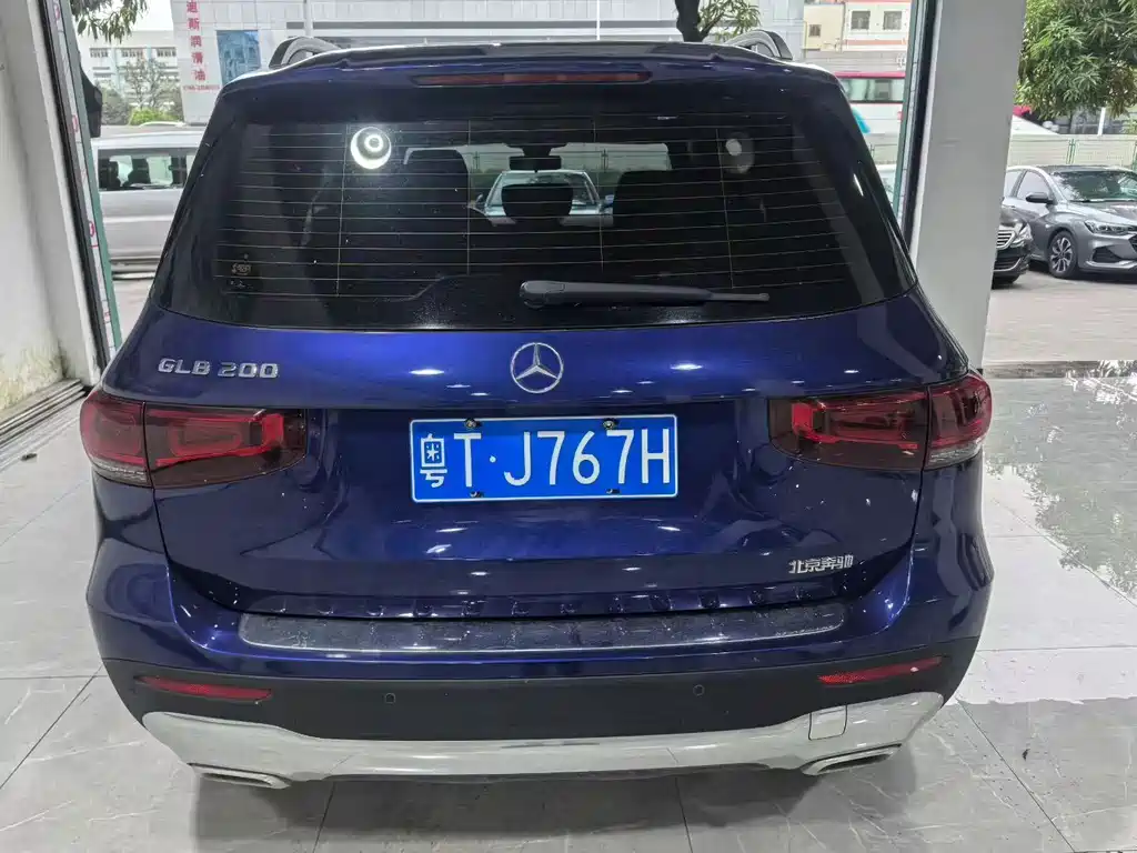 Mercedes-Benz GLB — миниатюра 4