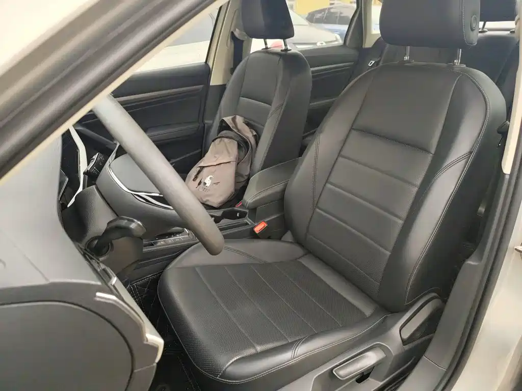 Volkswagen Lavida — миниатюра 10