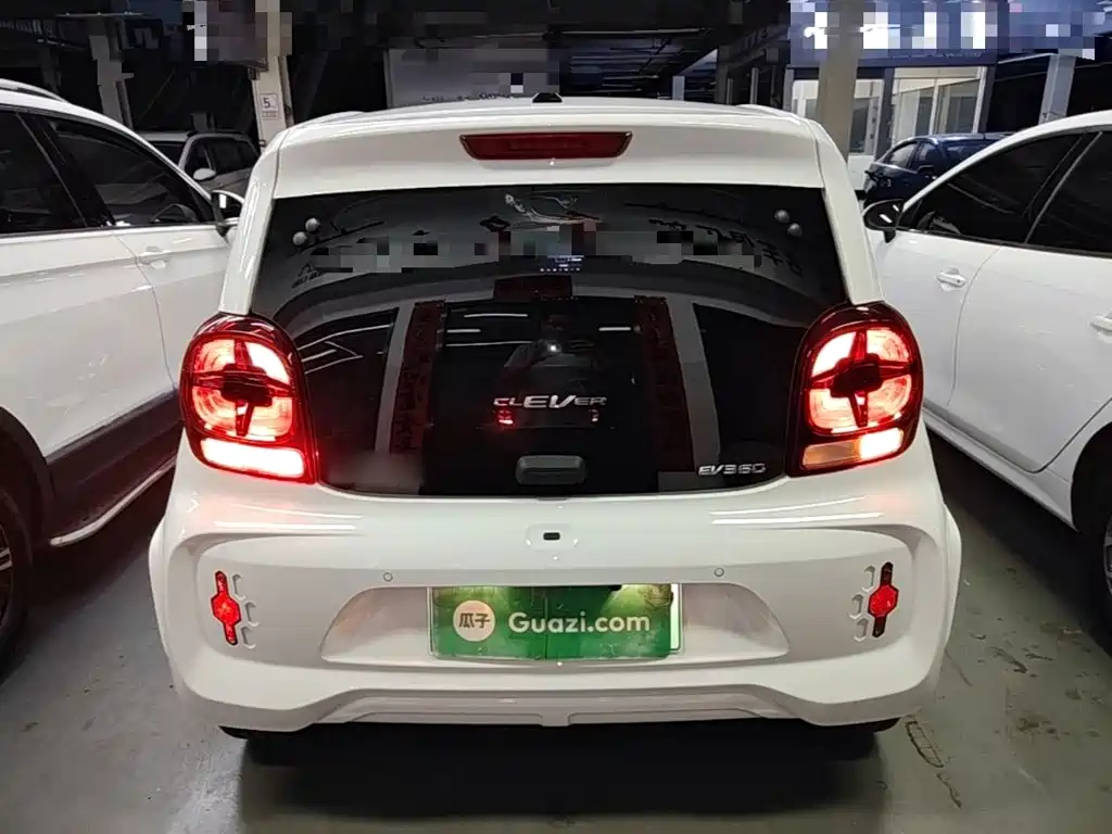 Roewe Clever — миниатюра 6