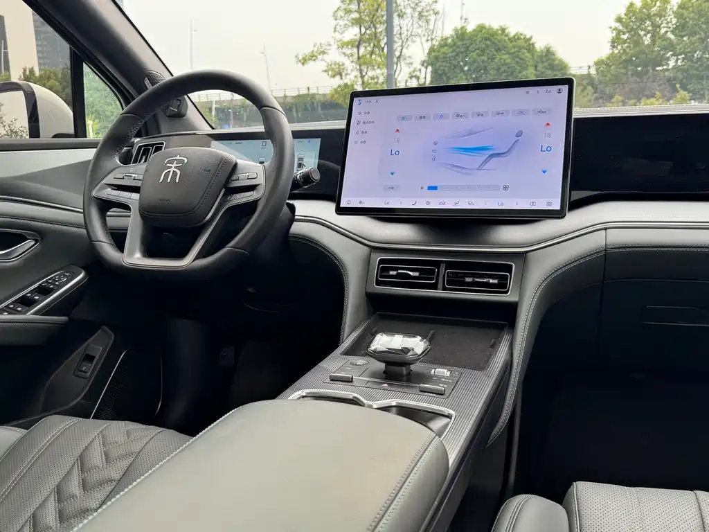 BYD L DM-i — миниатюра 10