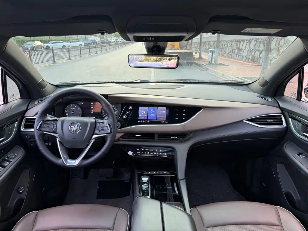Buick Enclave — миниатюра 11