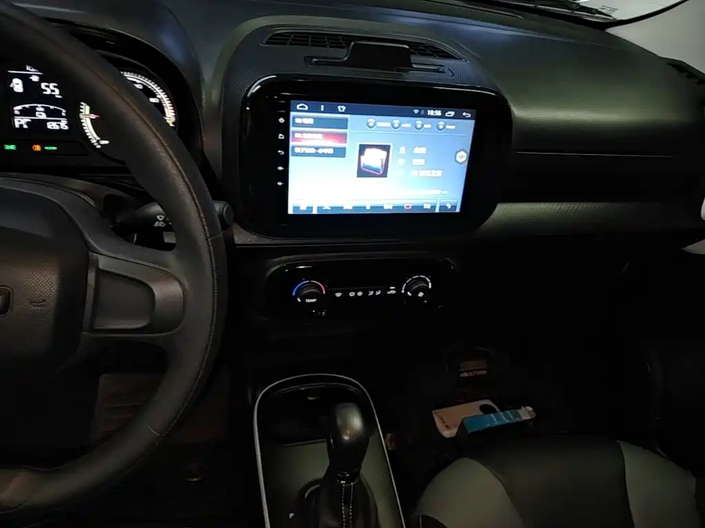 Roewe Clever — миниатюра 13