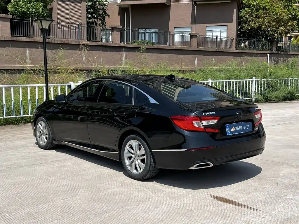 Honda Accord — миниатюра 7