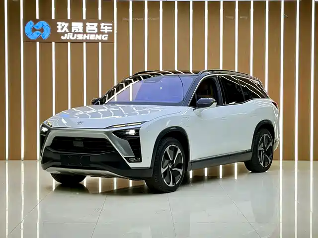 2021 Nio ES8