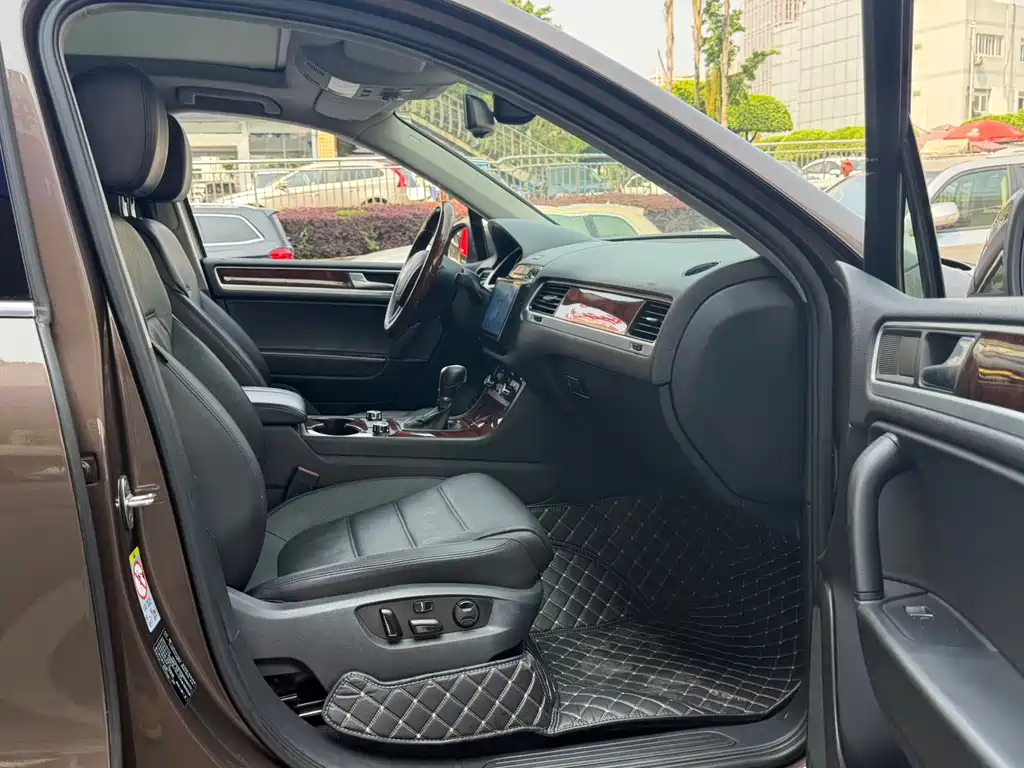 Volkswagen Touareg 2011 3.0TDI Comfort