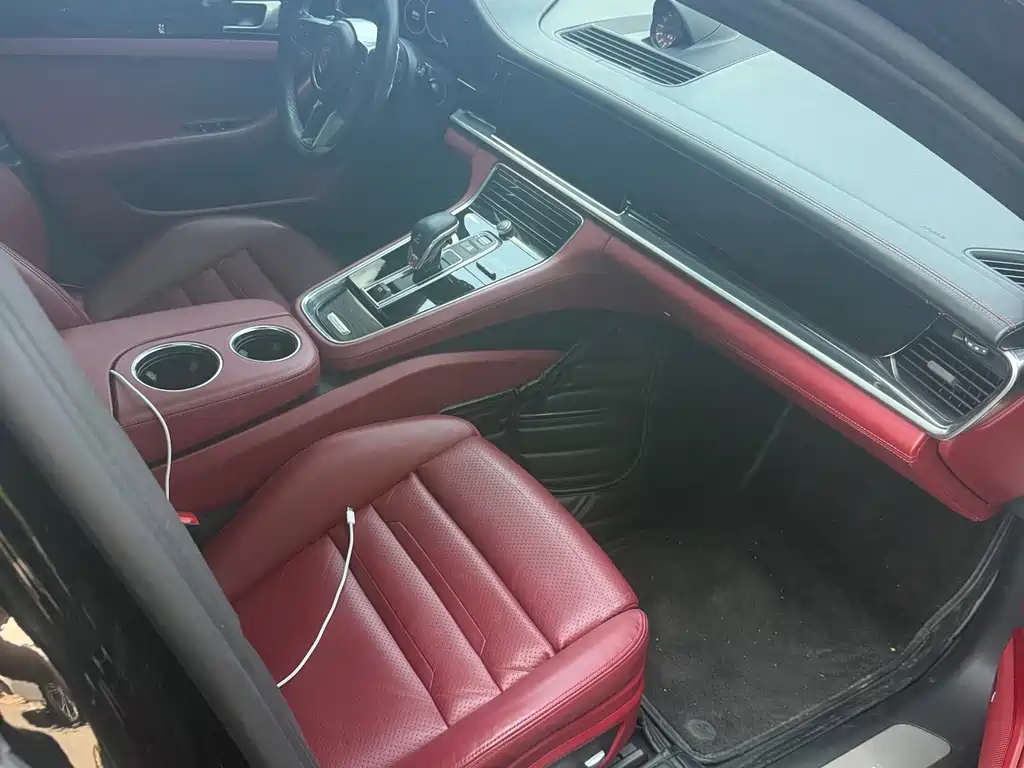 Porsche Panamera — миниатюра 4