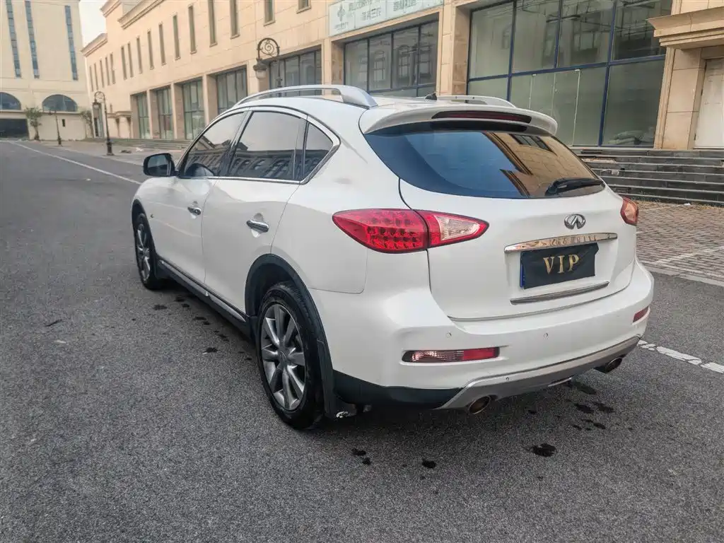 Infiniti QX50 — миниатюра 16