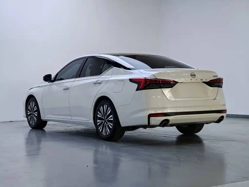 Nissan Teana — миниатюра 11