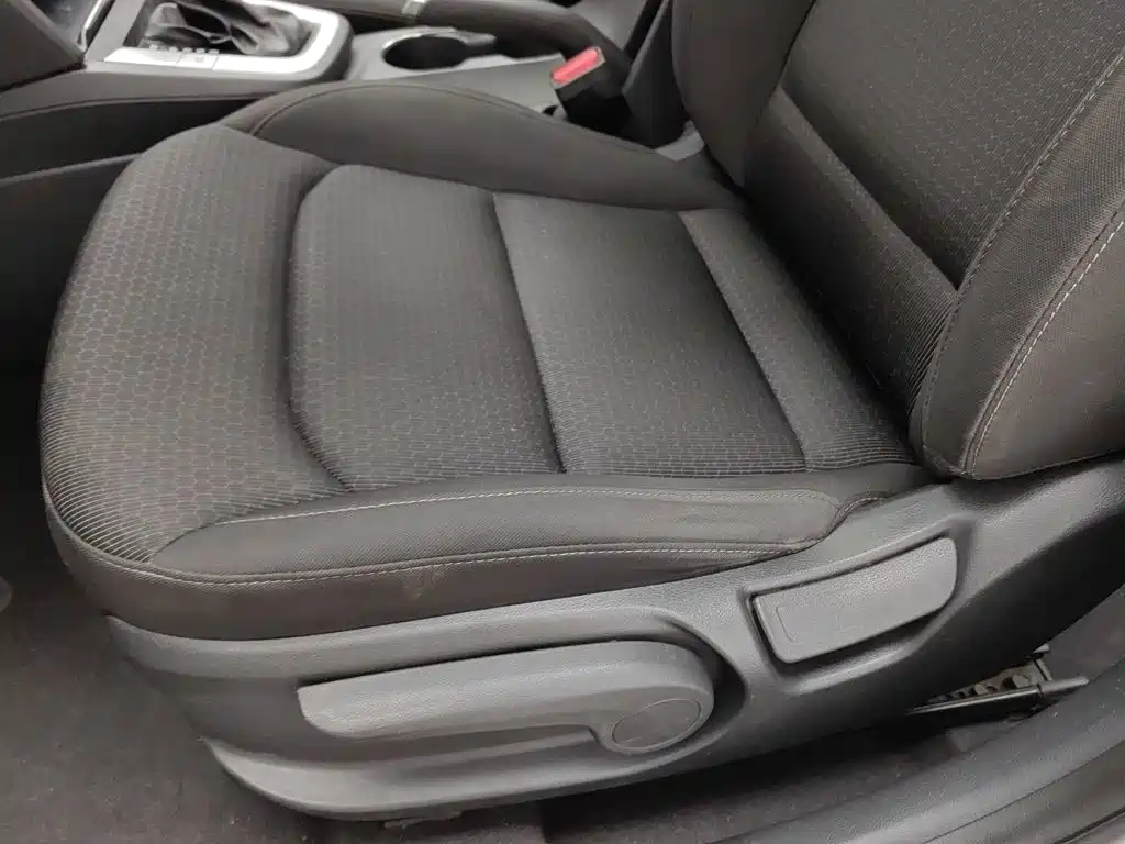 Hyundai Elantra — миниатюра 20
