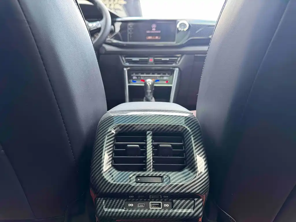 Volkswagen Tharu — миниатюра 18