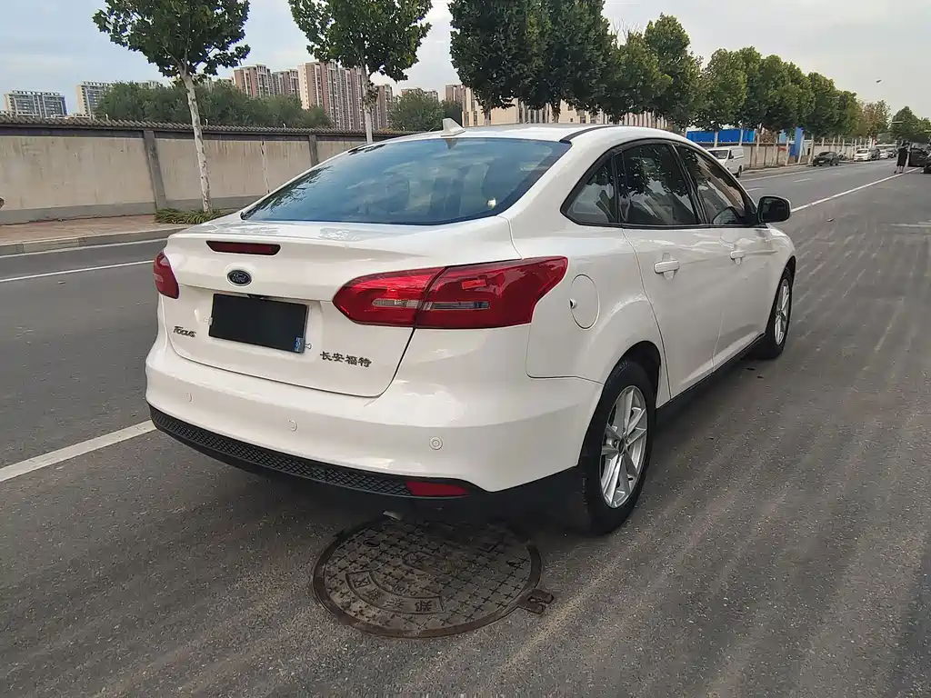 Ford Focus — миниатюра 16