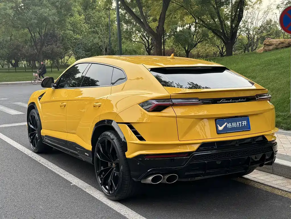 Lamborghini Urus — миниатюра 2