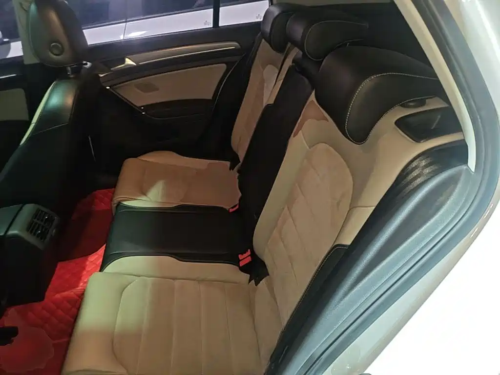 Volkswagen Golf — миниатюра 17