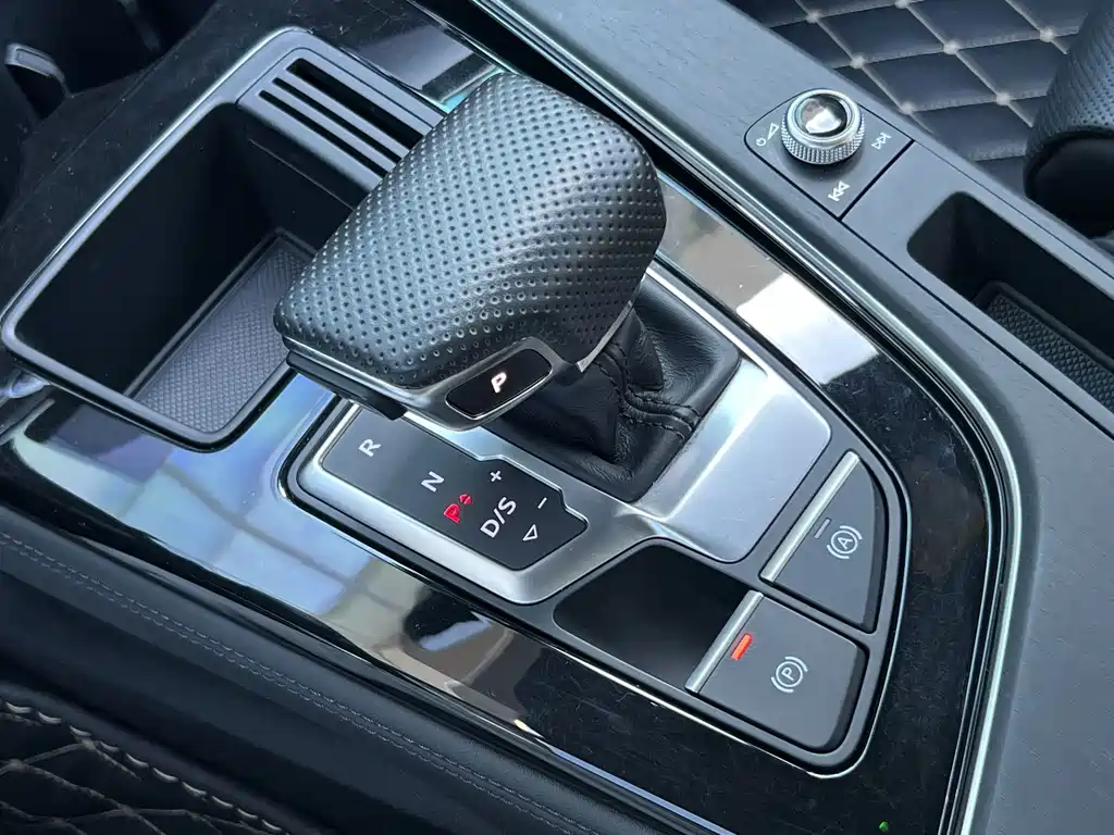 Audi A4L — миниатюра 18