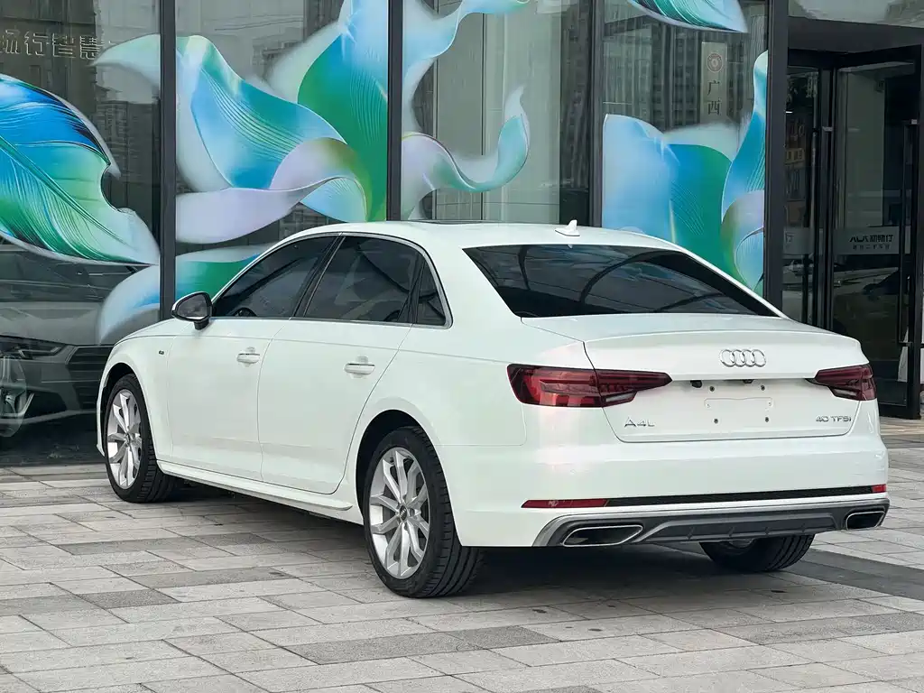Audi A4L — миниатюра 12