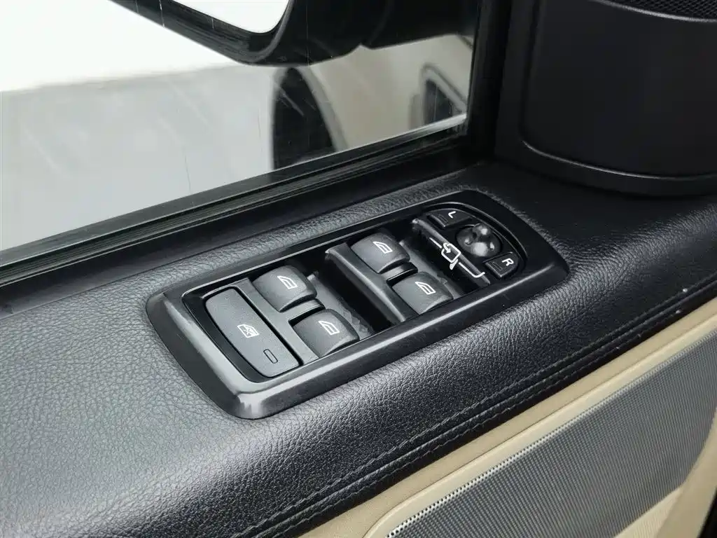 Land Rover Range Rover Sport 2012 5.0 NA V8 HSE