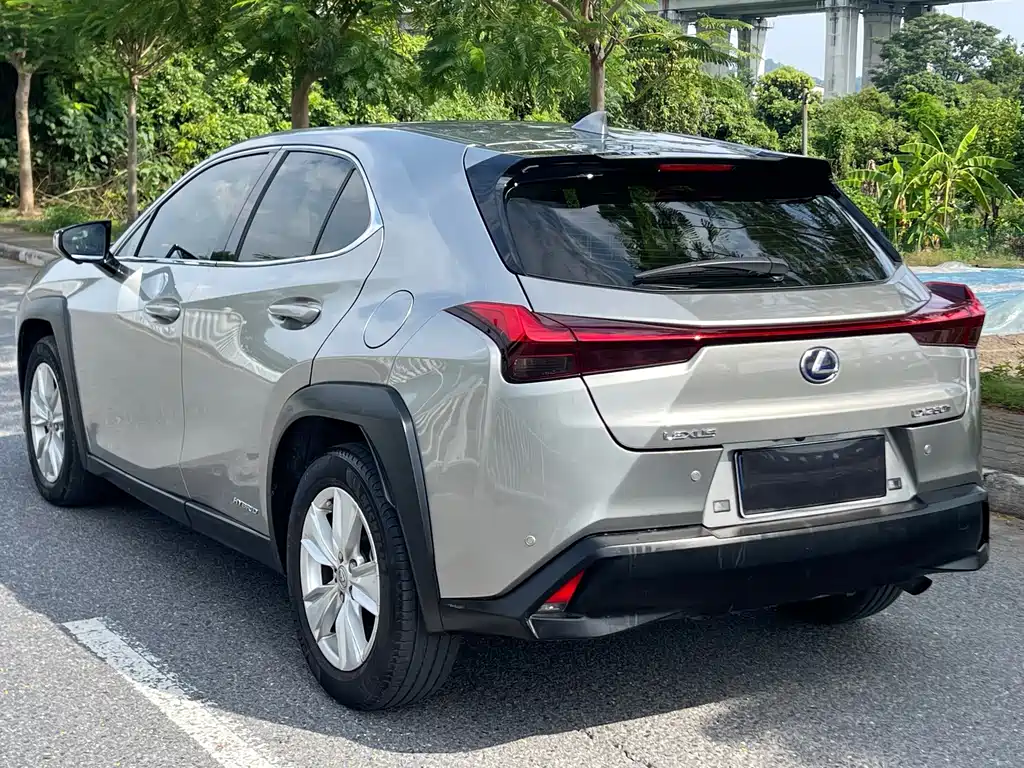 Lexus UX — миниатюра 4