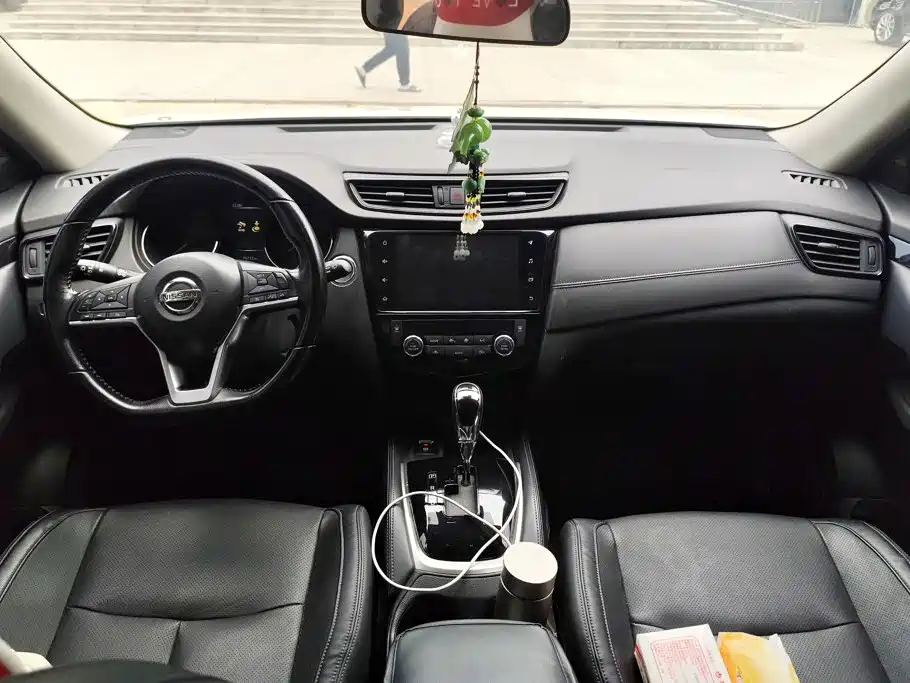 Nissan X-Trail — миниатюра 12