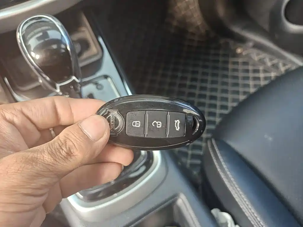 Nissan Tiida — миниатюра 9