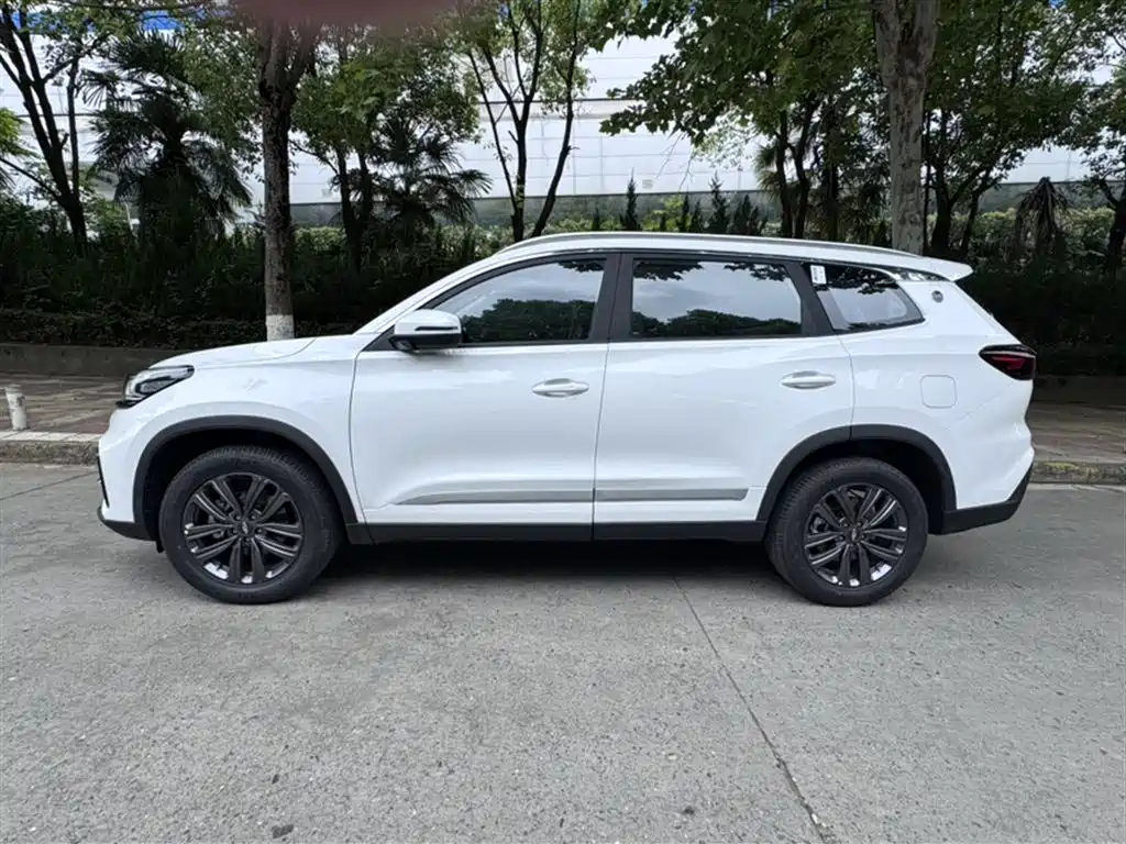 Chery Tiggo 8 8 2024 230TCI AT 7 мест