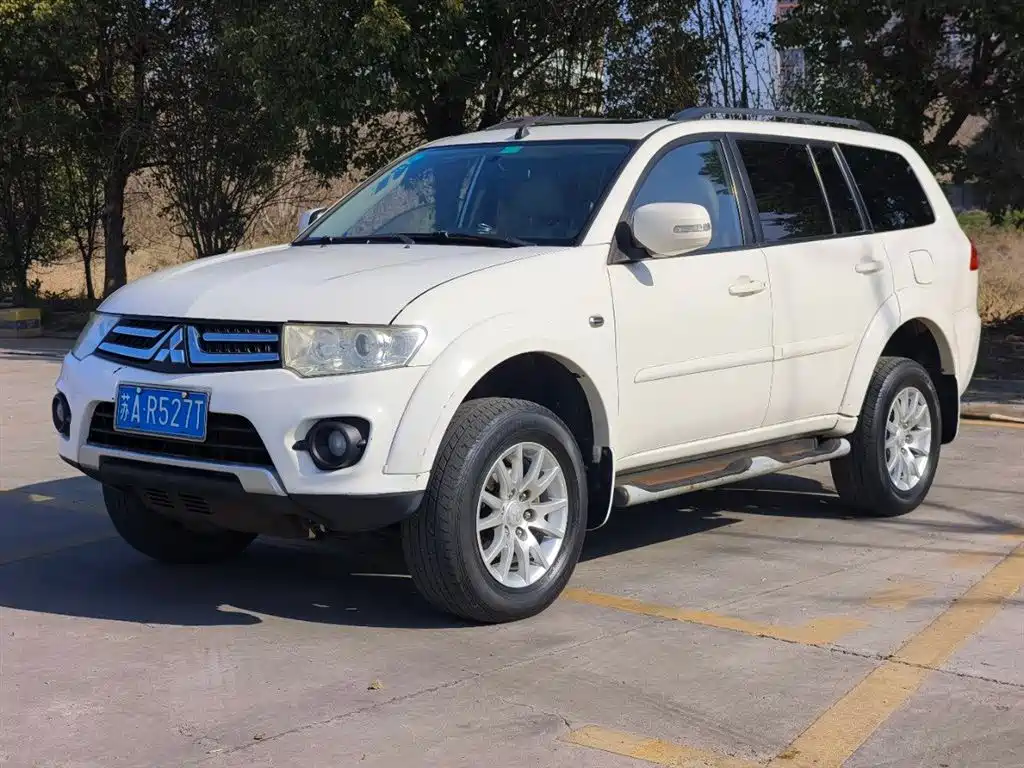 Купить Mitsubishi Pajero Sport