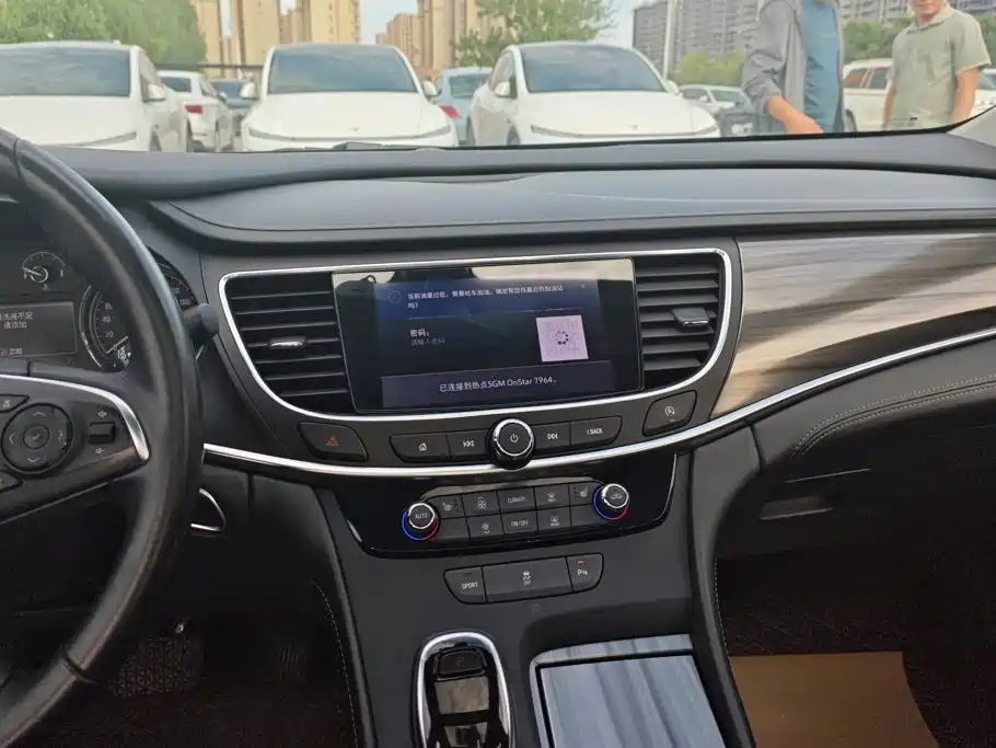 Buick LaCrosse — миниатюра 13