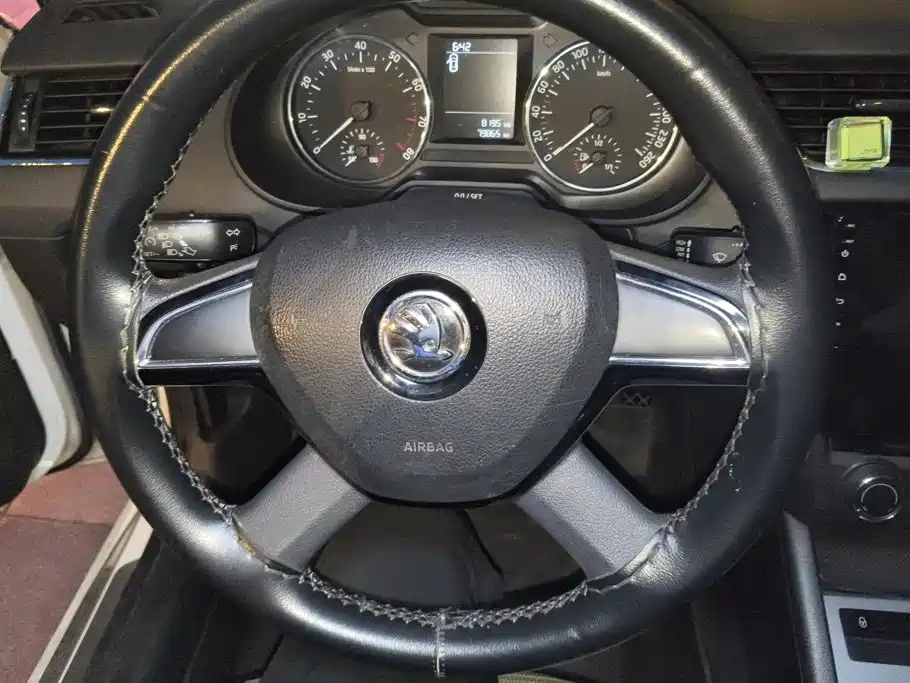 Skoda Octavia — миниатюра 15