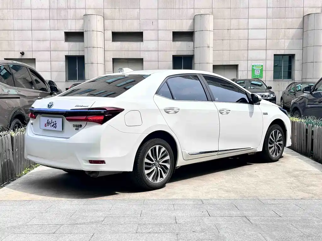 Toyota Corolla E+ E+ 2019 1.8L E-CVT Luxury