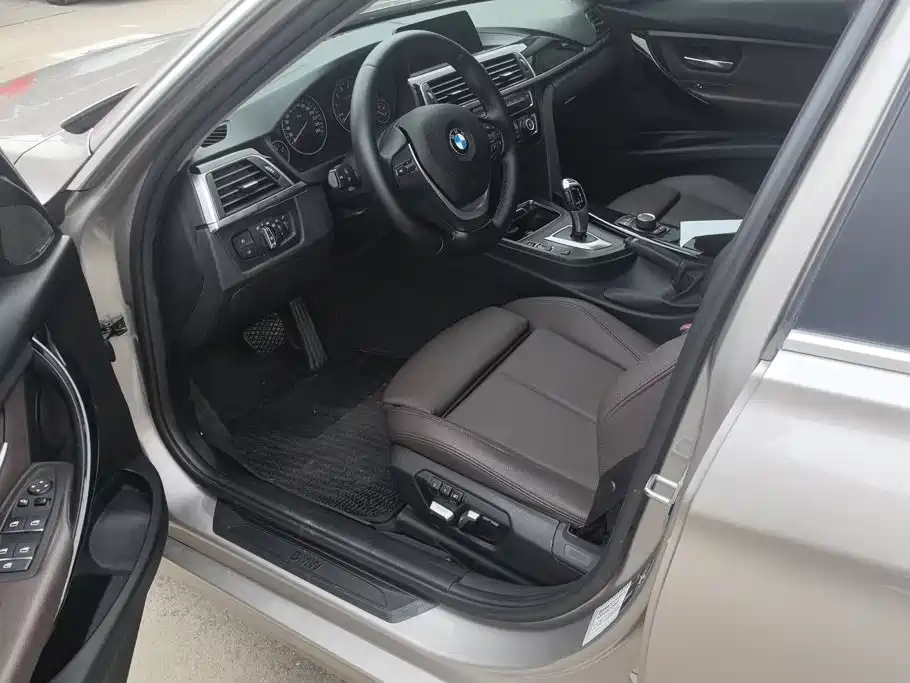 BMW 3 Series — миниатюра 9