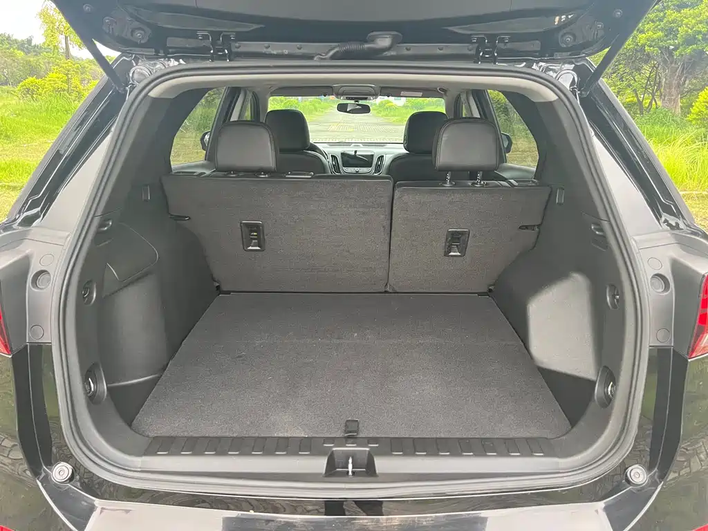 Chevrolet Equinox — миниатюра 20