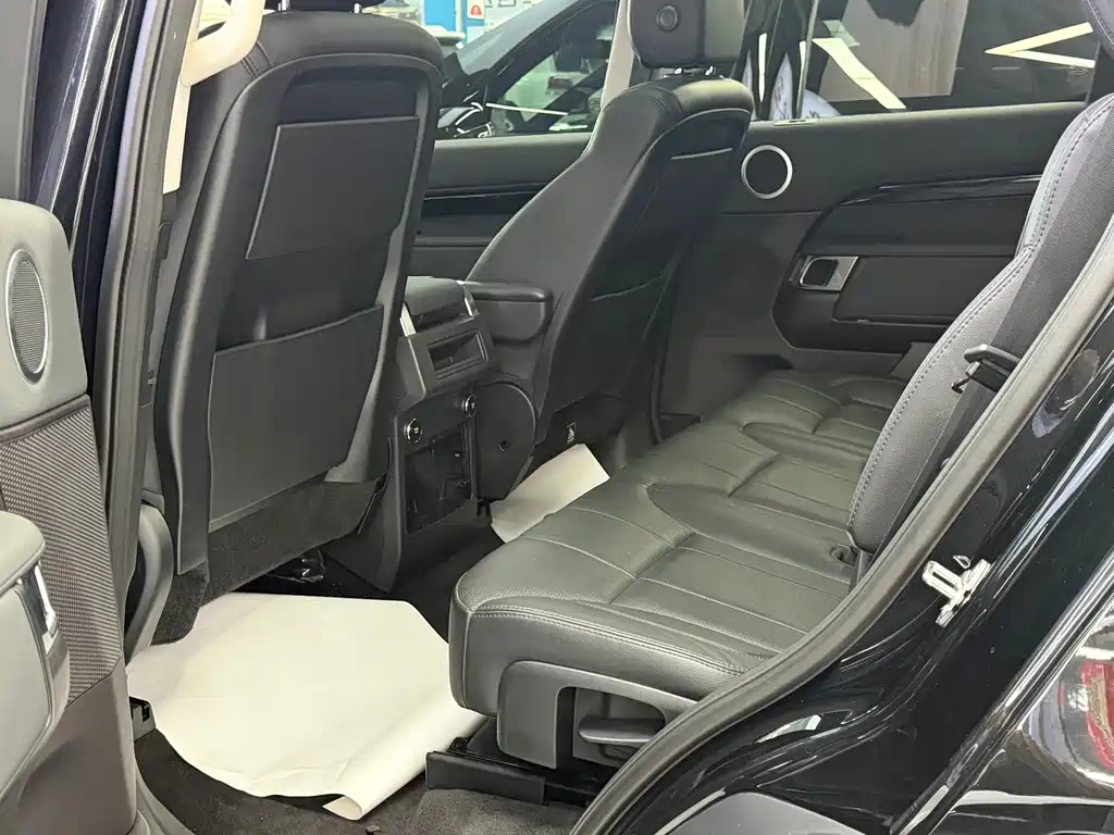 Land Rover Discovery — миниатюра 5