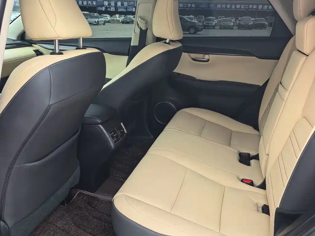 Lexus NX — миниатюра 6