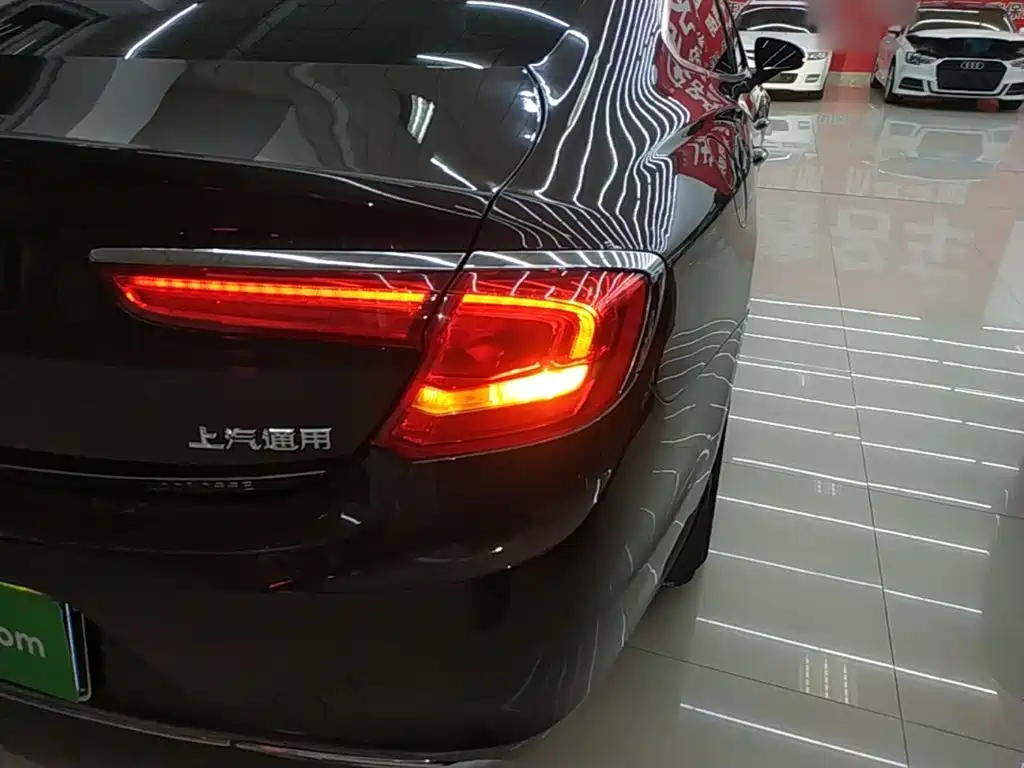 Buick LaCrosse — миниатюра 8