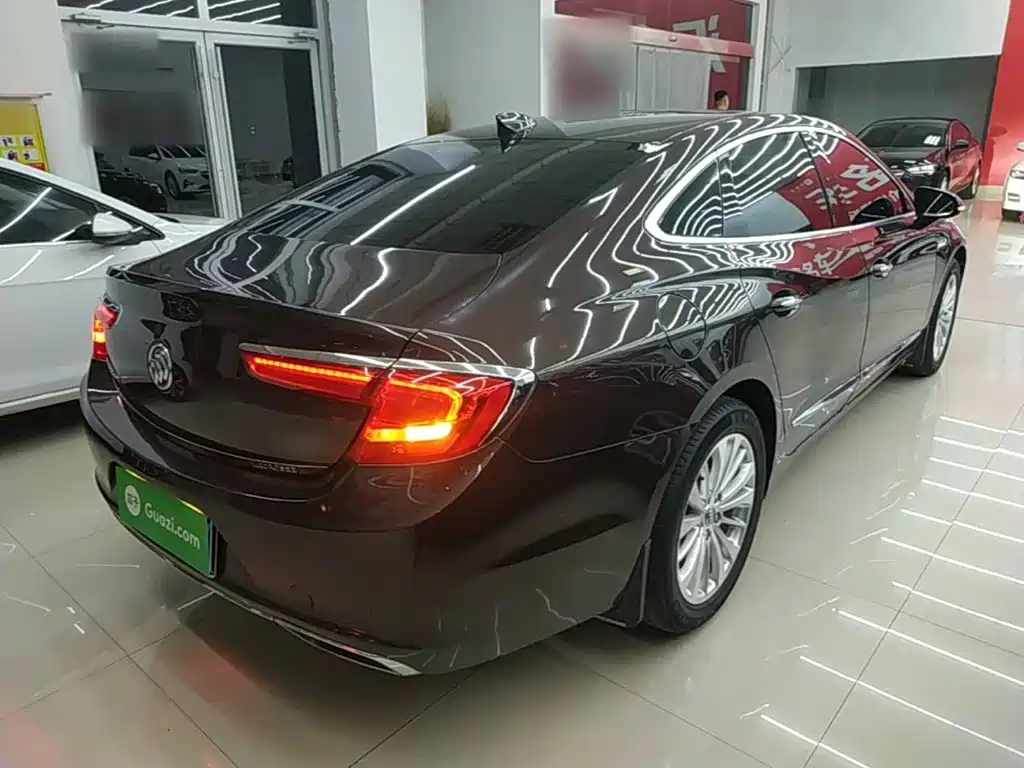Buick LaCrosse — миниатюра 7