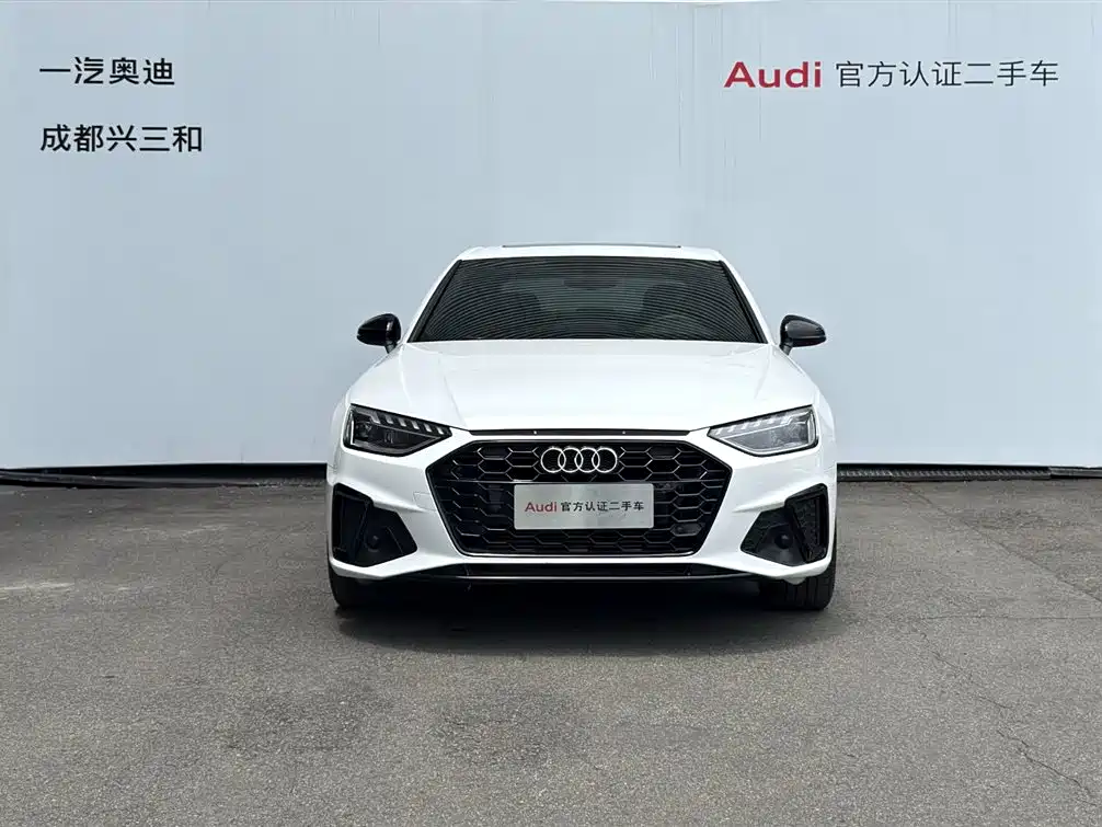 Audi A4L 2023 40 TFSI Luxury