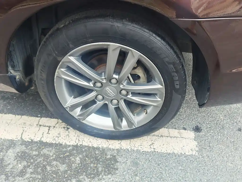 Geely Emgrand — миниатюра 13