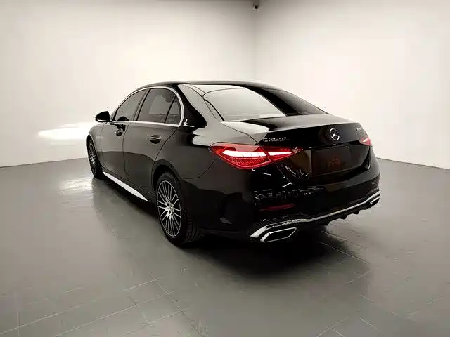 Mercedes-Benz C-Class — миниатюра 5