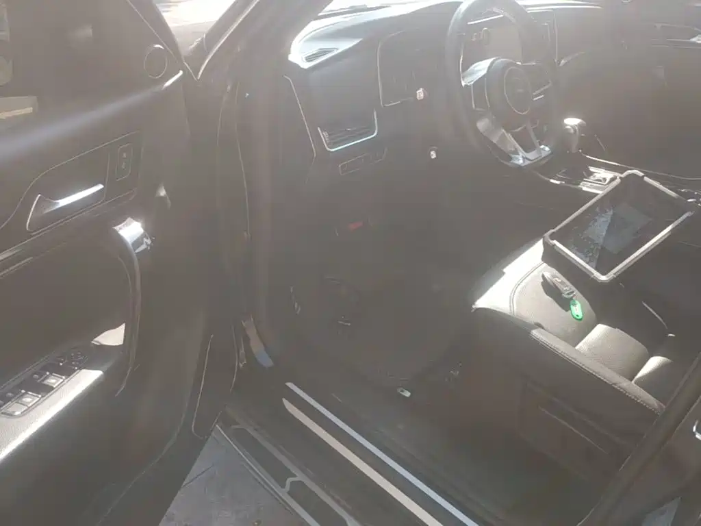 Zotye T600 Coupe — миниатюра 16