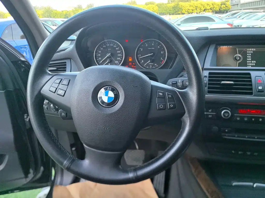 BMW X5 (Import) — миниатюра 6