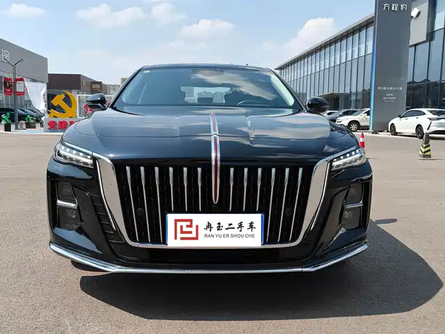 2024 Hongqi H5