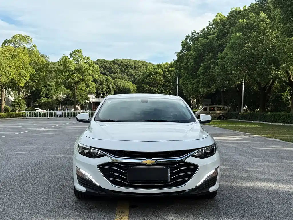 Купить Chevrolet Malibu XL
