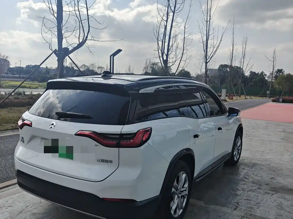NIO NIO ES8