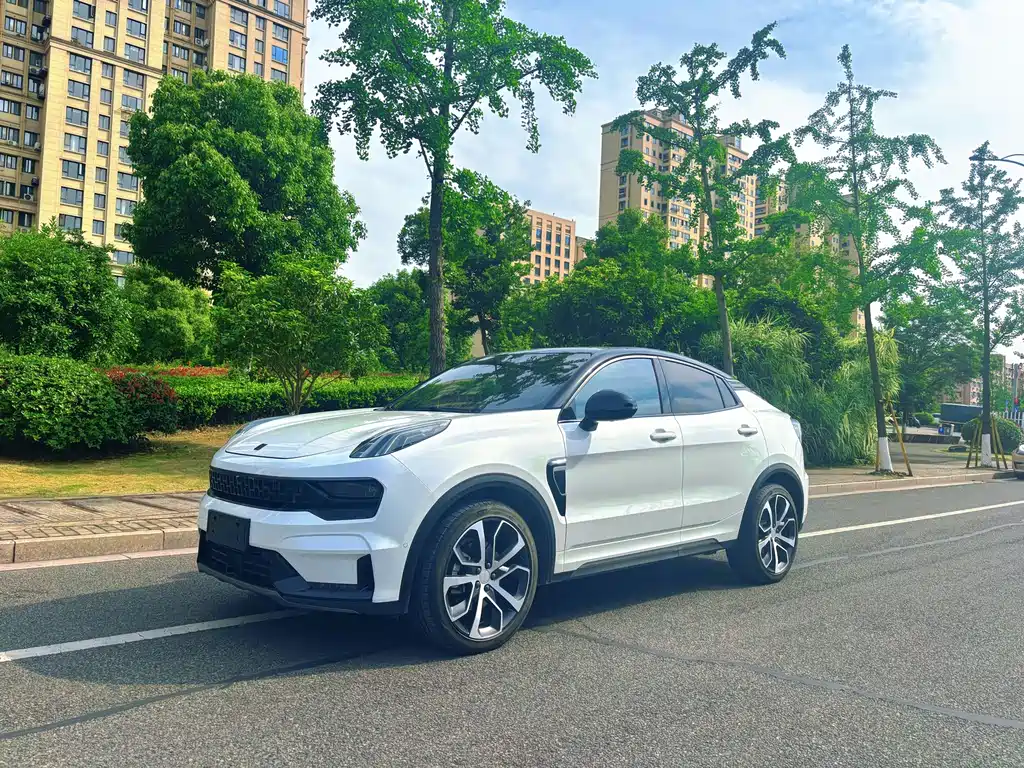 Lynk & Co 05 2021