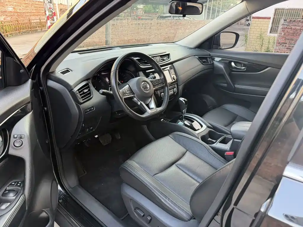 Nissan X-Trail — миниатюра 7