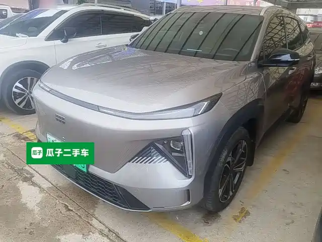 2023 Geely Galaxy L7