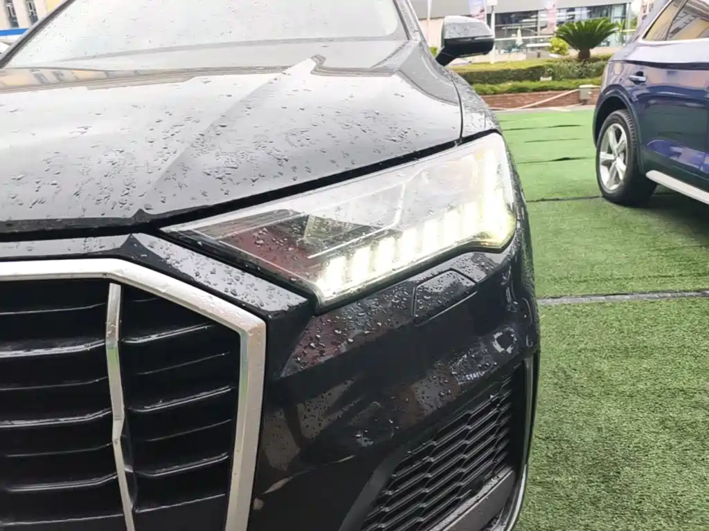 Audi Q7 — миниатюра 24