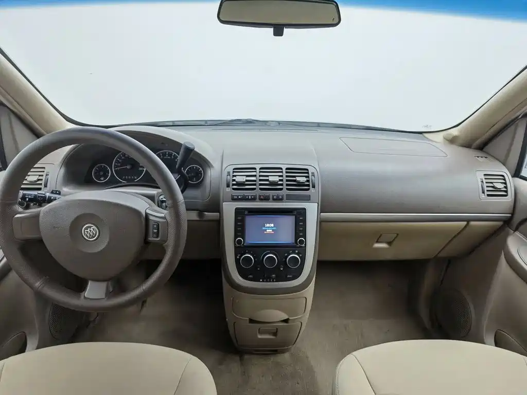 Buick GL8 — миниатюра 5