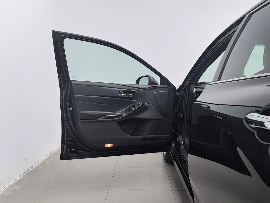 Toyota Avalon — миниатюра 8