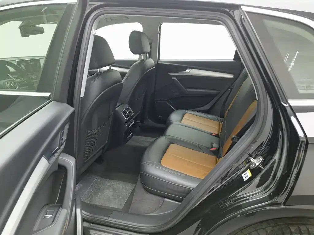 Audi Q5L — миниатюра 15